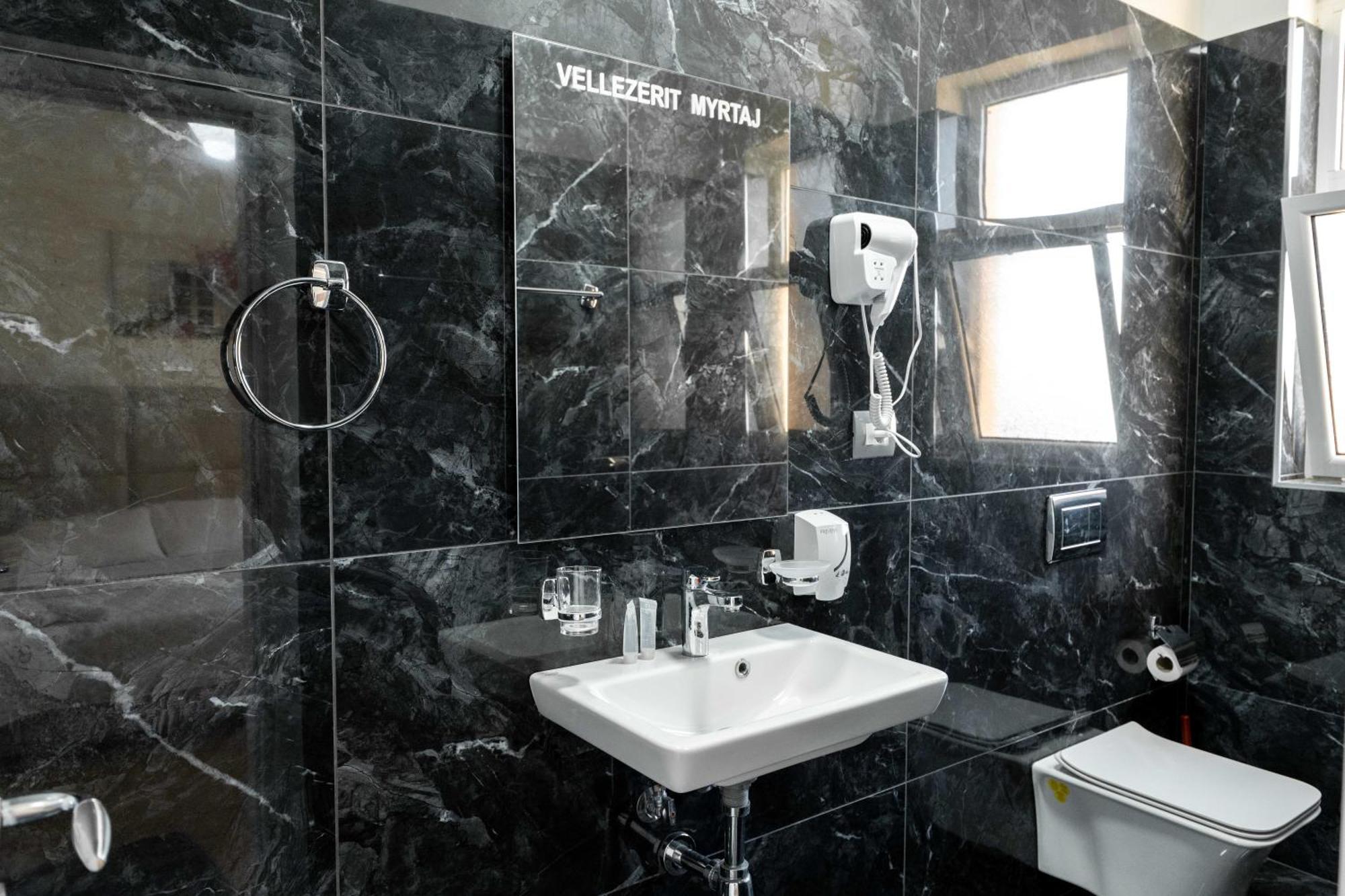 Myrtai - Center 3* Saranda